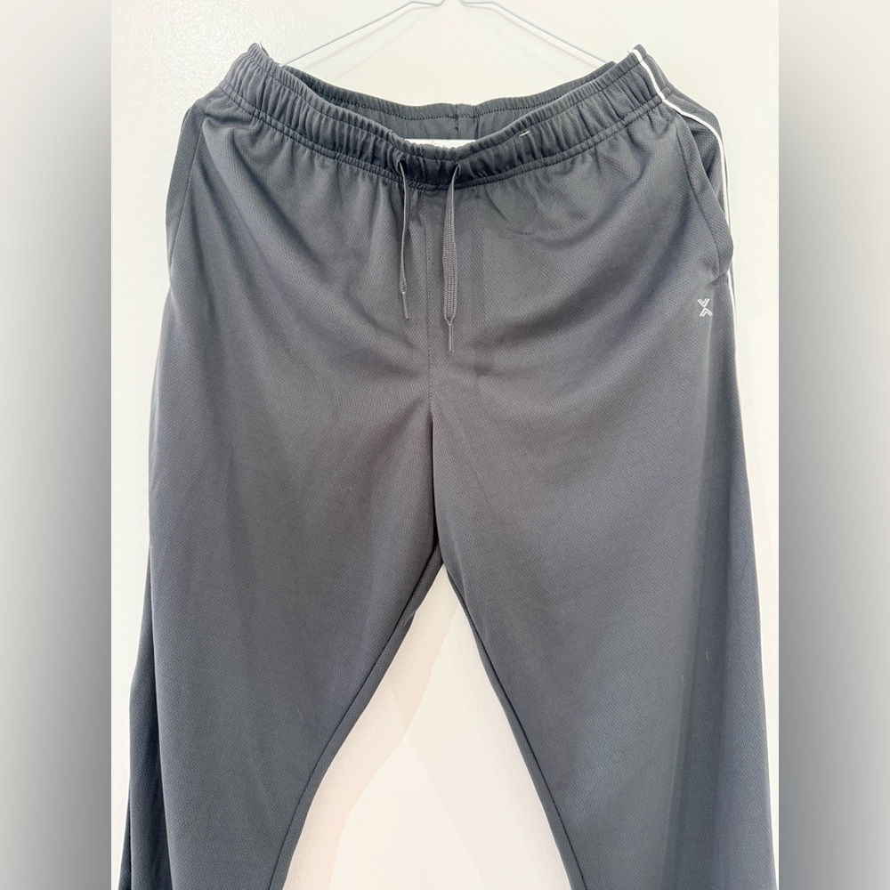 Xersion quick-dri pants in gray size L. - Picture 2 of 6